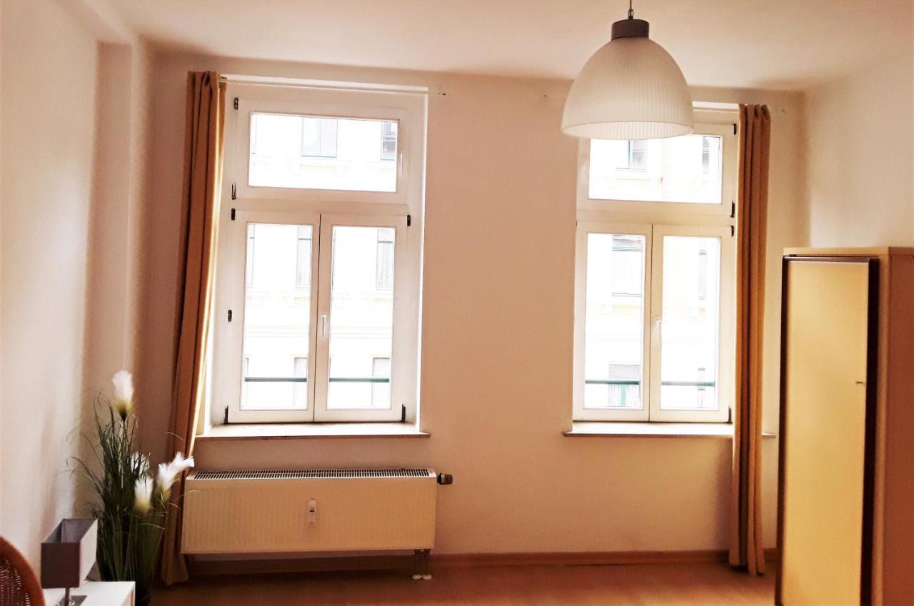 Schoene, Ruhige Zweiraumwohnung Im Angesagten Altlindenau Лайпциг Екстериор снимка